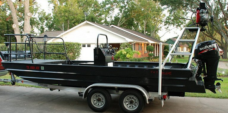 Flounder gigging boat, 2009 Boat.... F & F 1980 (80 inch wide bottom)