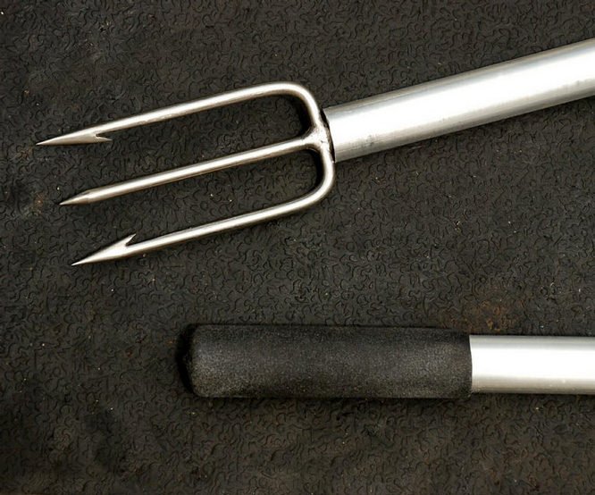 Flounder Lights LED and gigging equipment Flounder gigs, flounder lights for boats, LED lights